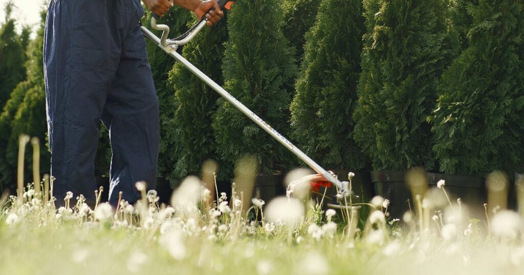 raivaussaha käytössä