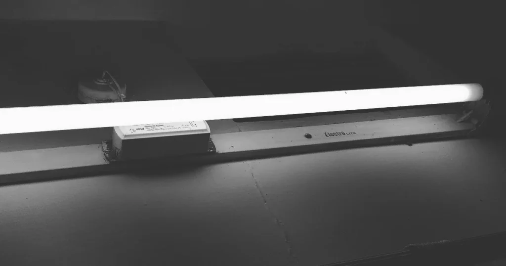 Paras LED-loisteputki testi vertailu
