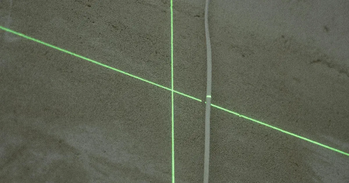 Paras ristilinjalaser testi