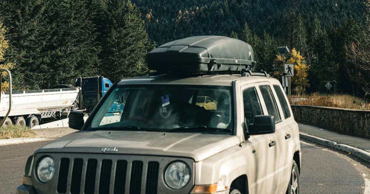 Paras kuljetusteline autoon testi