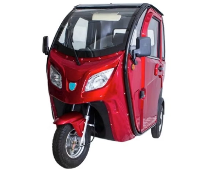 Kontio Motors Autokruiser sähkömopoauto